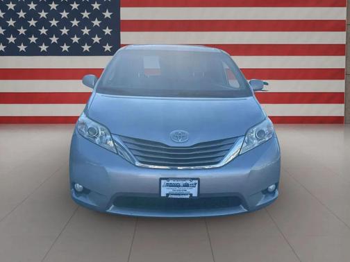 2015 Toyota Sienna XLE Premium