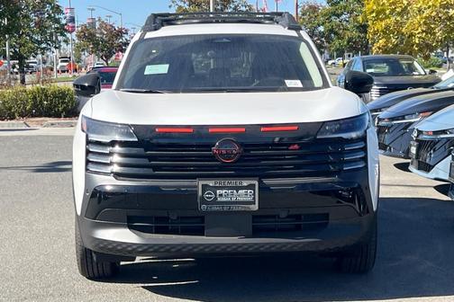 YFQ 2027 Nissan Kicks SV