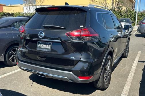 2018 Nissan Rogue SL