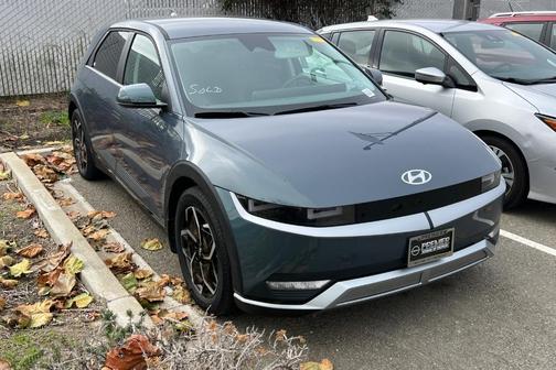 2024 Hyundai IONIQ 5 SE