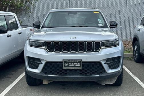 2024 Jeep Grand Cherokee Laredo