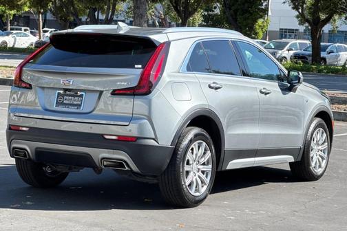 2023 Cadillac XT4 Premium Luxury