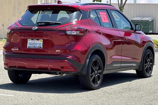 2024 Nissan Kicks SR