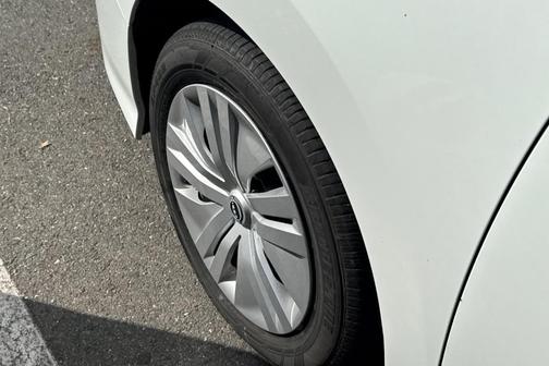 2024 Nissan Leaf S