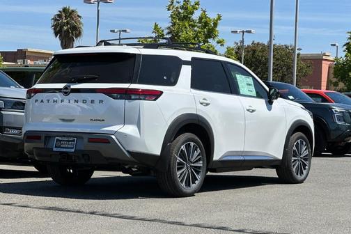 Pearl 2026 Nissan Pathfinder Platinum