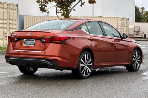 2022 Nissan Altima 2.5 SR