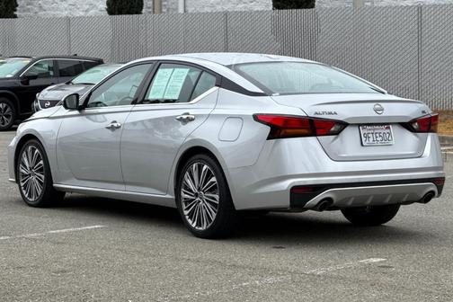 2023 Nissan Altima 2.5 SL