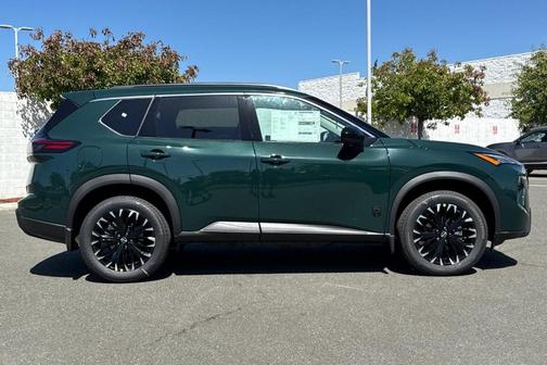 Obsidian Green 2026 Nissan Rogue Dark Armor