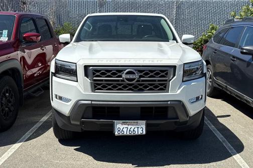 Glacier White 2023 Nissan Frontier SV