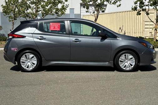 2024 Nissan Leaf S