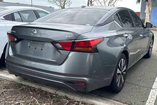 2021 Nissan Altima 2.5 SV