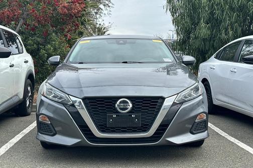 2021 Nissan Altima 2.5 SV