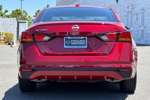 Scarlet Ember 2025 Nissan Altima SV