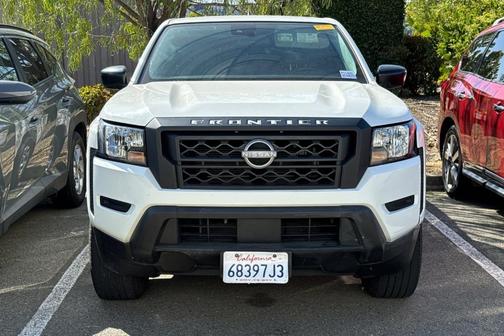 2022 Nissan Frontier S