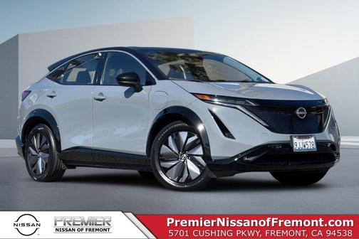2 Tone Gray / Black Roof 2023 Nissan ARIYA EVOLVE+