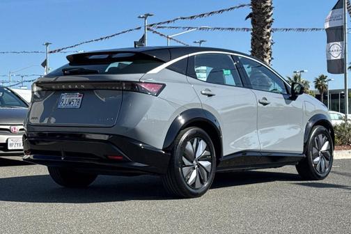 2 Tone Gray / Black Roof 2023 Nissan ARIYA EVOLVE+