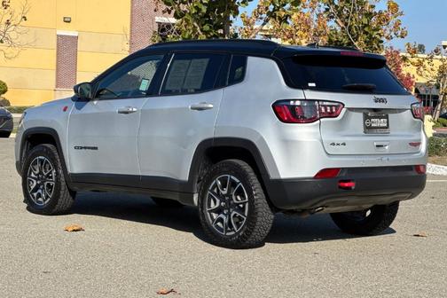 2024 Jeep Compass Trailhawk