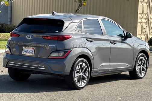 2023 Hyundai KONA EV SE
