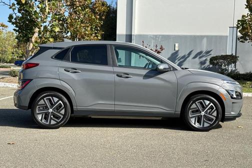 2023 Hyundai KONA EV SE