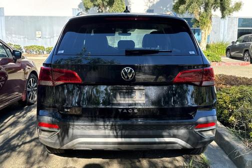 2024 Volkswagen Taos 1.5T SE
