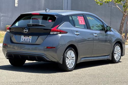 2024 Nissan Leaf S
