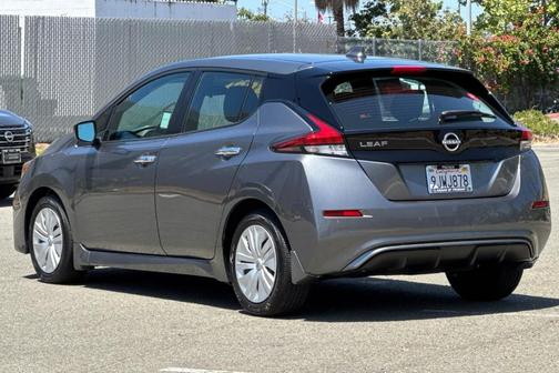 2024 Nissan Leaf S