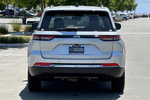 2023 Jeep Grand Cherokee Laredo