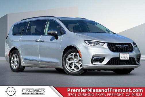 Silver Mist Clearcoat 2023 Chrysler Pacifica Limited
