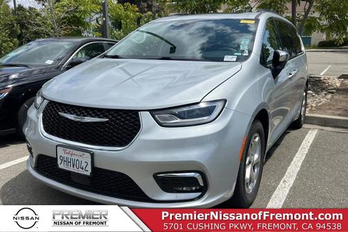 Silver Mist Clearcoat 2023 Chrysler Pacifica Limited