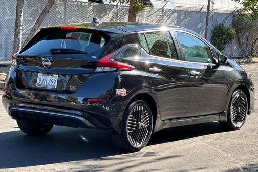2023 Nissan Leaf SV PLUS