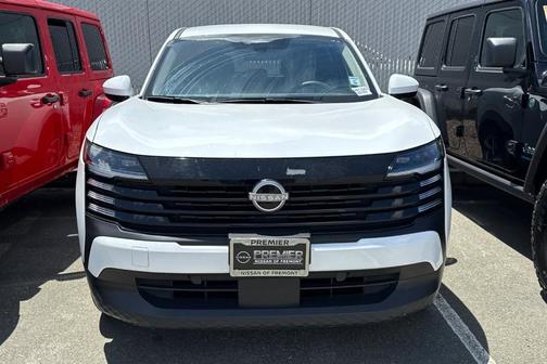 Fresh Powder 2025 Nissan Kicks SV
