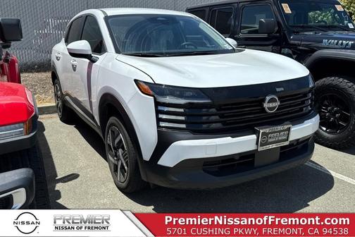 Fresh Powder 2025 Nissan Kicks SV