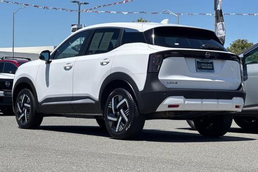 Fresh Powder 2025 Nissan Kicks SV