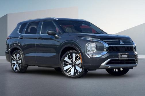 Alloy Silver Metallic 2025 Mitsubishi Outlander
