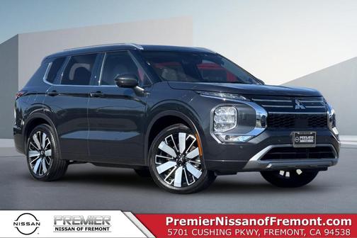 Alloy Silver Metallic 2025 Mitsubishi Outlander