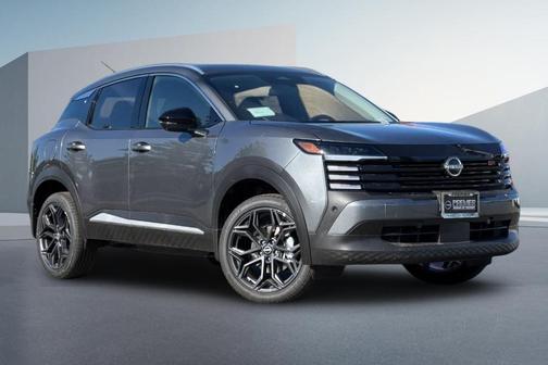 Gun Metallic 2026 Nissan Kicks SR