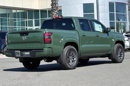 Green 2026 Nissan Frontier SV