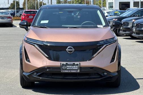 2025 Nissan ARIYA PLATINUM+