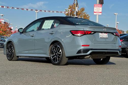 2025 Nissan Sentra SR