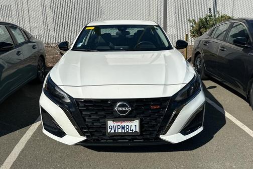Glacier White 2024 Nissan Altima 2.5 SR