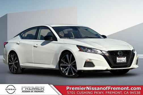 2022 Nissan Altima 2.5 SR