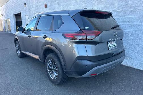 Gun Metallic 2023 Nissan Rogue S