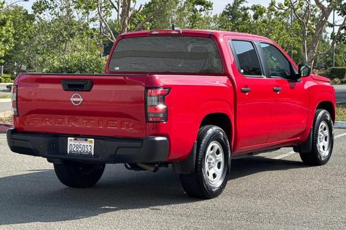 2023 Nissan Frontier S