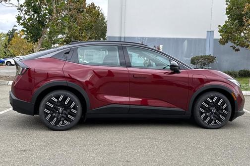 2026 Nissan Leaf PLAT+