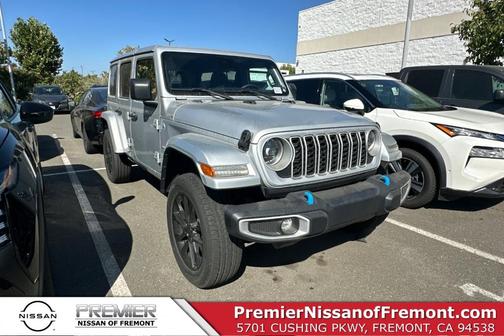Silver Zynith Clearcoat 2024 Jeep Wrangler 4xe Sahara
