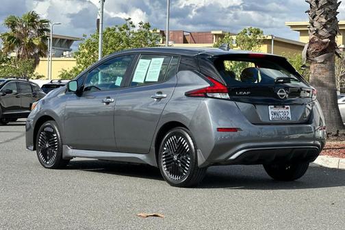 2024 Nissan Leaf SV PLUS