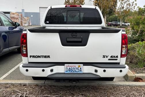 2021 Nissan Frontier SV