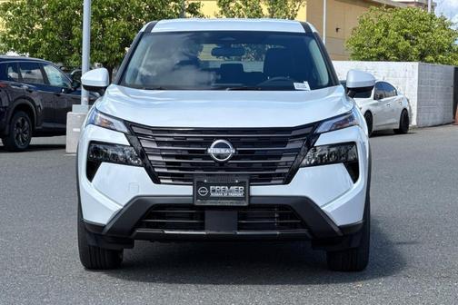 Everest White P 2026 Nissan Rogue SV