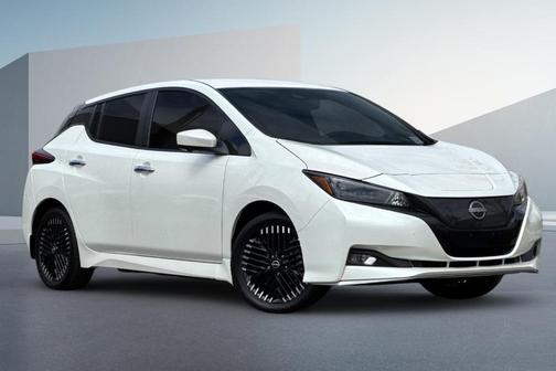 2023 Nissan Leaf SV PLUS