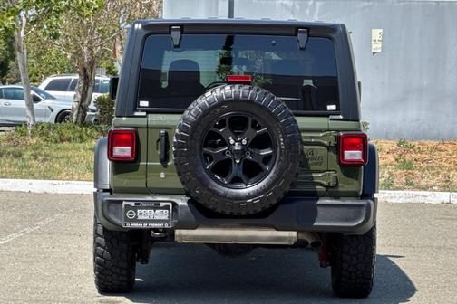 2022 Jeep Wrangler Unlimited Sport